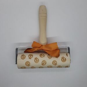 Skull wooden rolling pin 1.5"